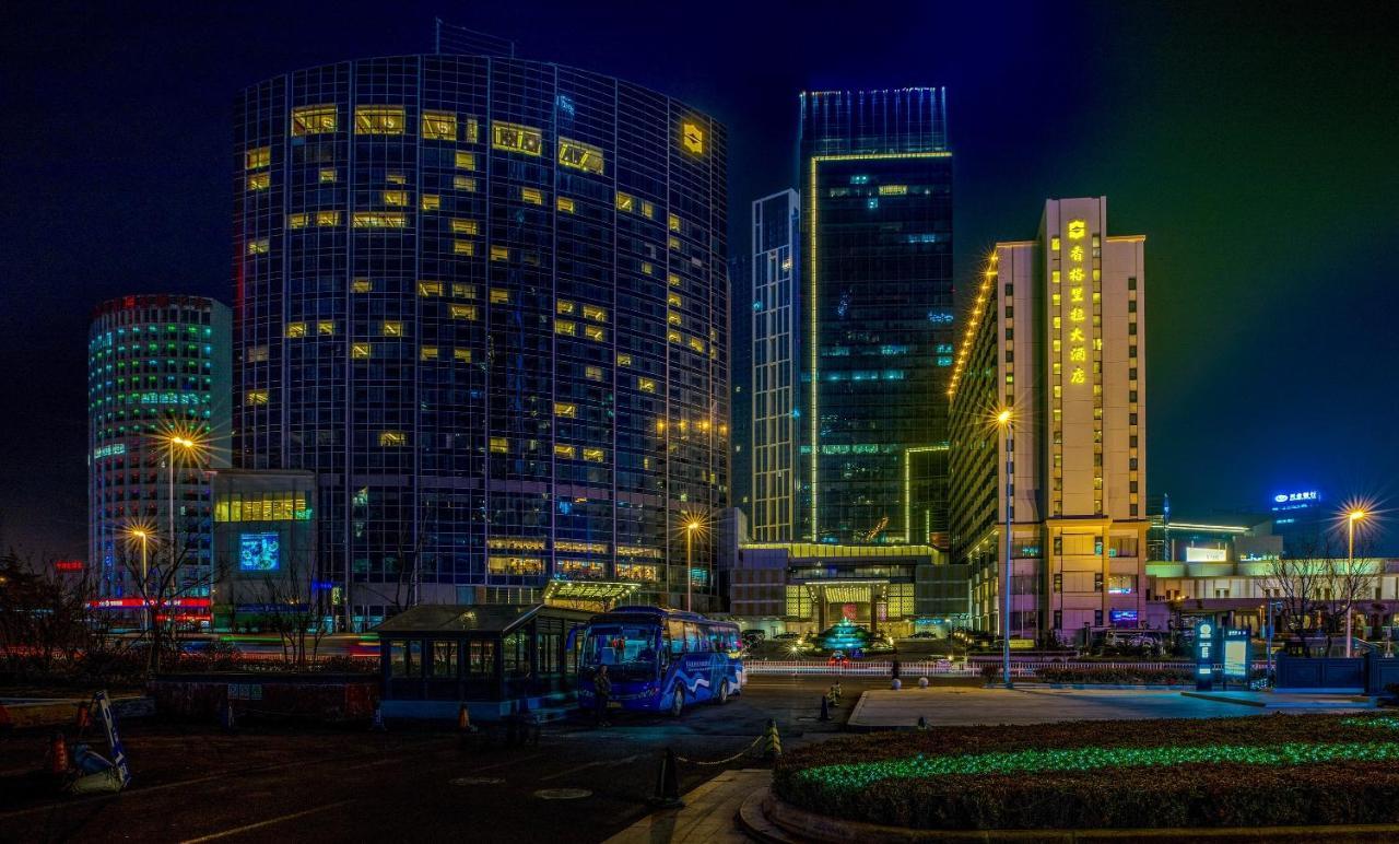 Shangri-La Qingdao - May Fourth Square Buitenkant foto